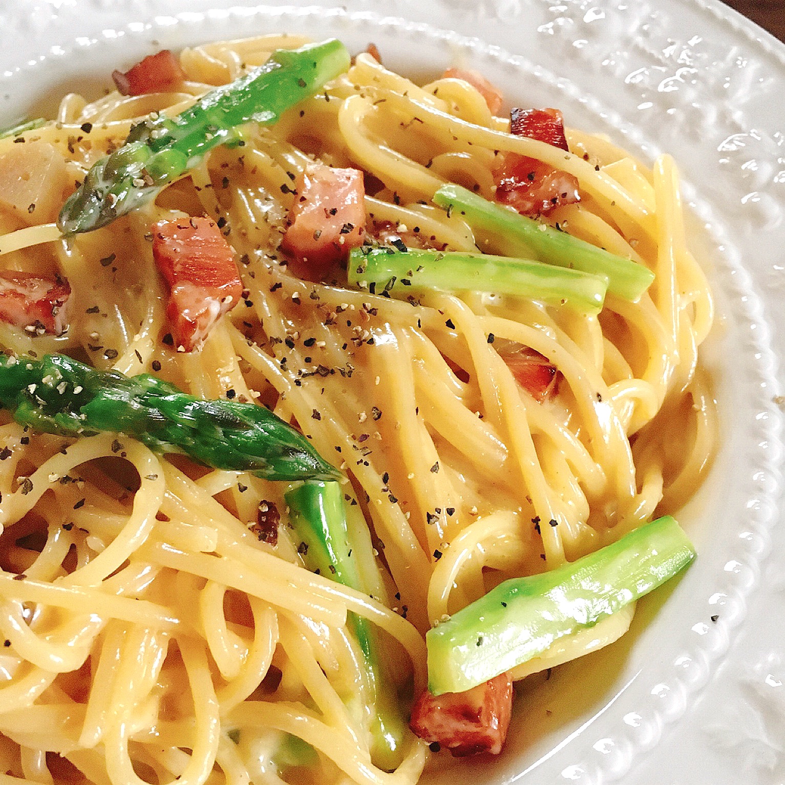 It’s an easy carbonara recipe that uses sliced cheese.