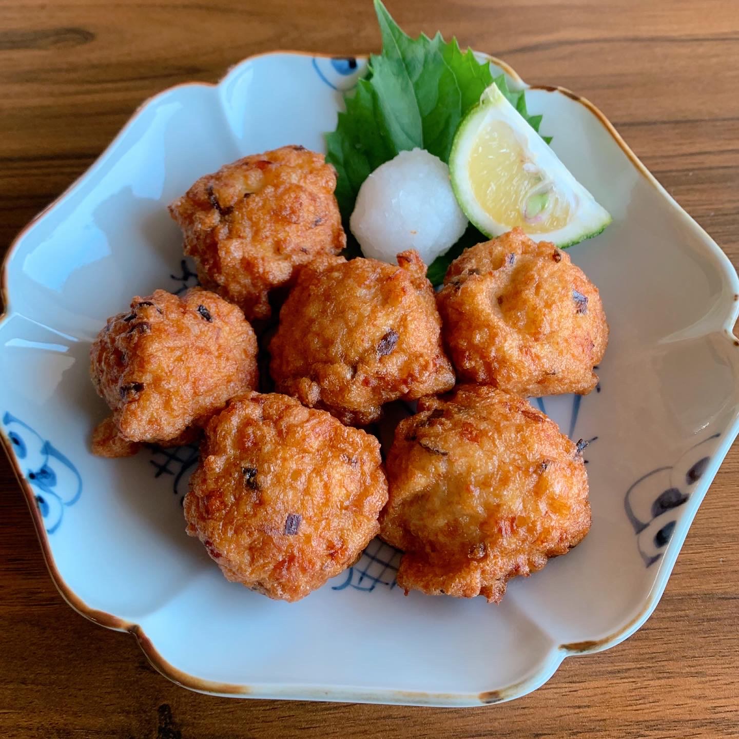 A homemade fish cake. It is made from tofu and paste of white fish (surimi）. It has a soft and fluff