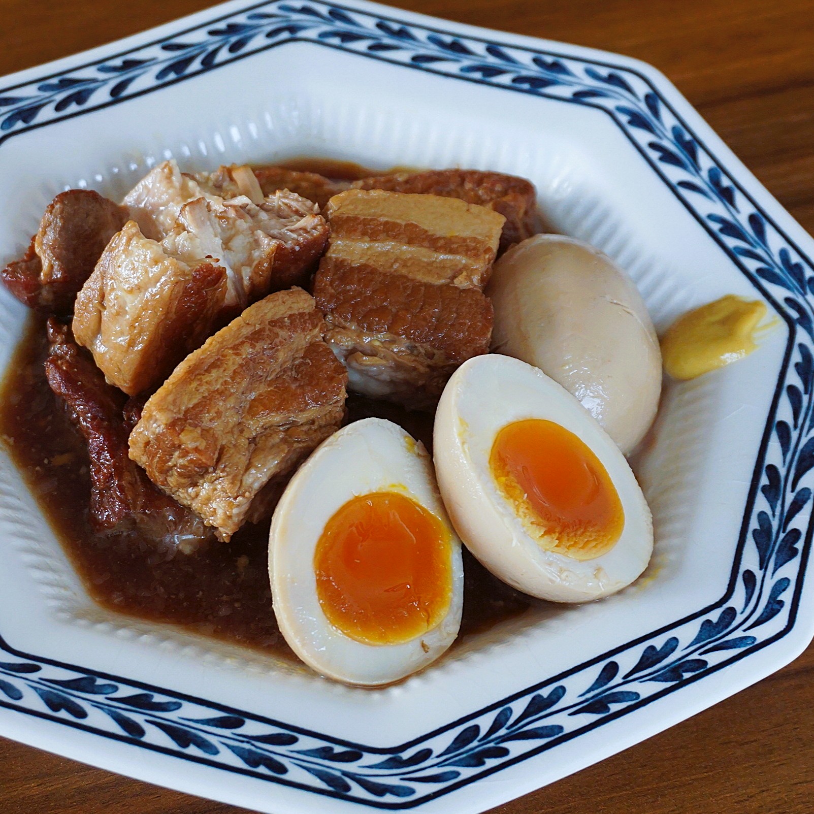 buta kakuni (braised pork belly)