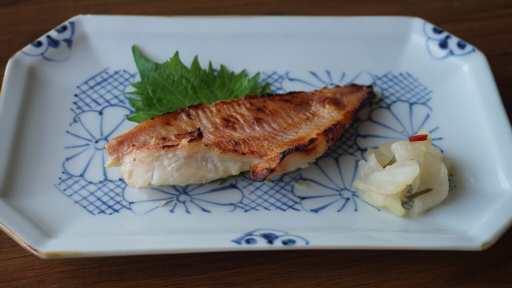 Akauo Kasuzuke Yaki :Grilled red fish marinated in sake lees