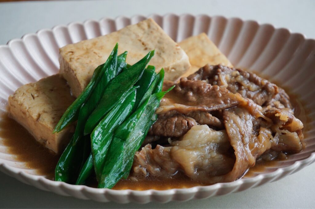 Niku dofu (Easy and satisfying beef and tofu recipe)