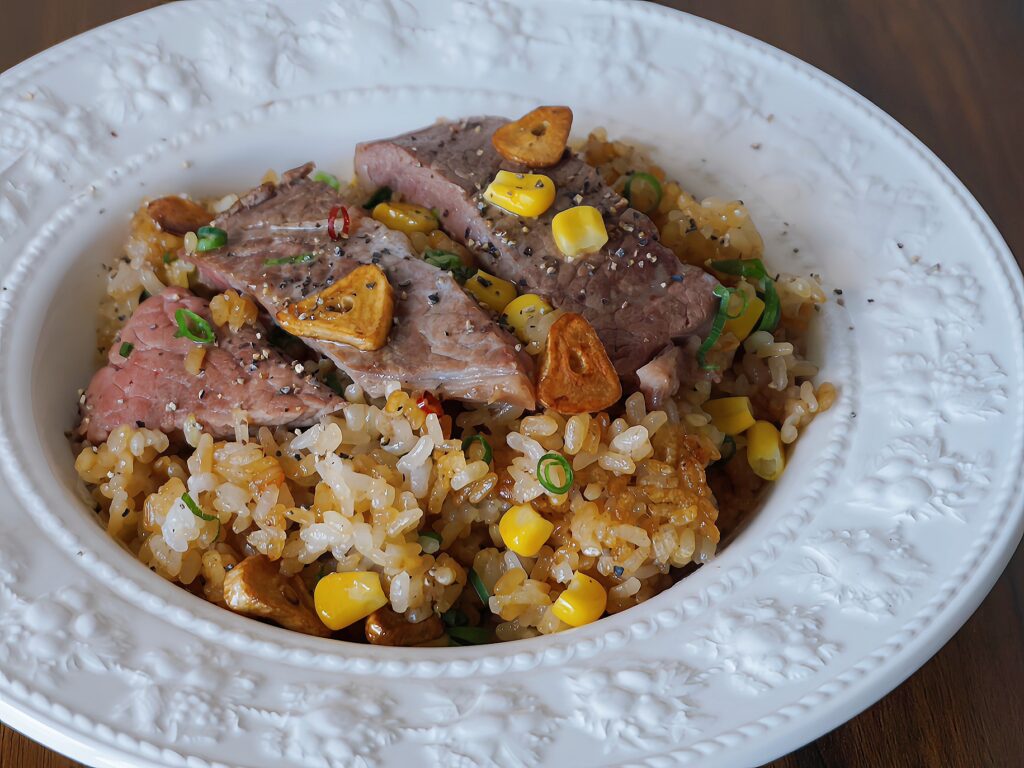 Beef pepper rice recipe made on a hot plate (garlic rice version)