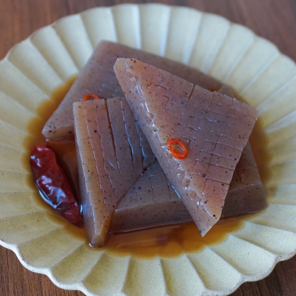 Konnyaku Nimono (Simmered konjac)